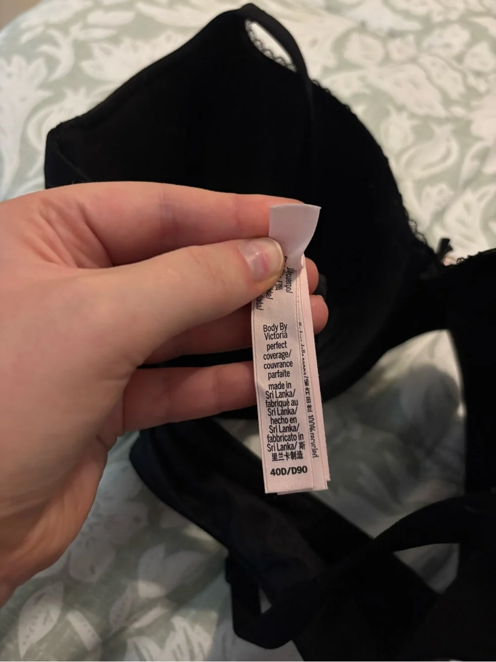 Victorias Secret body by Victoria bra 40D